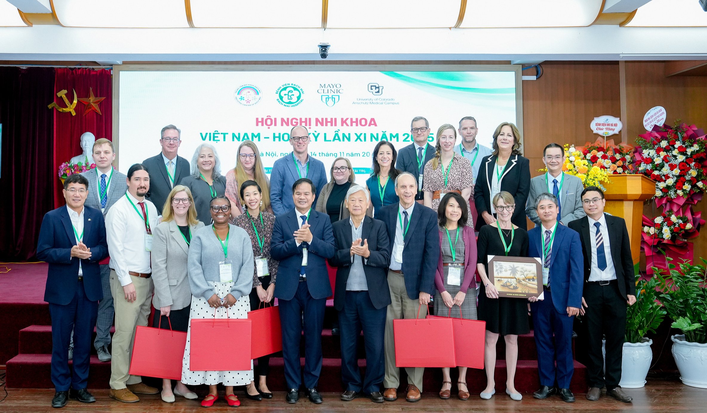 Giao mùa trẻ mắc cúm, phế cầu gia tăng, nhiều ca biến chứng viêm phổi- Ảnh 2.