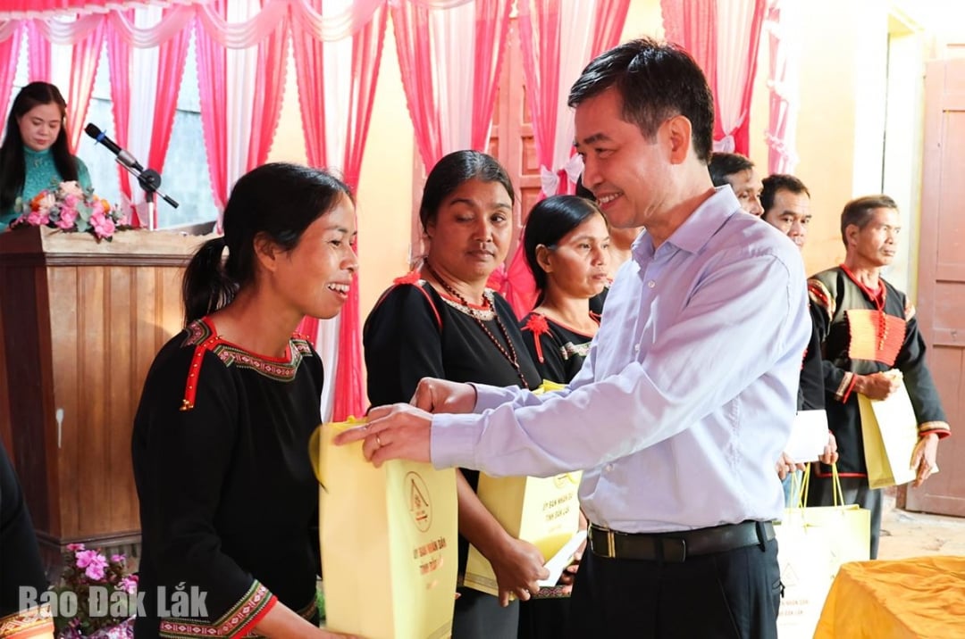 סגן מזכיר ועדת המפלגה המחוזית, יו