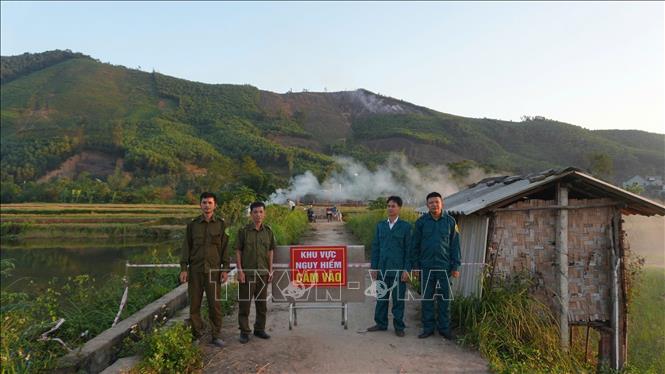 ຄຳບັນຍາຍຮູບ