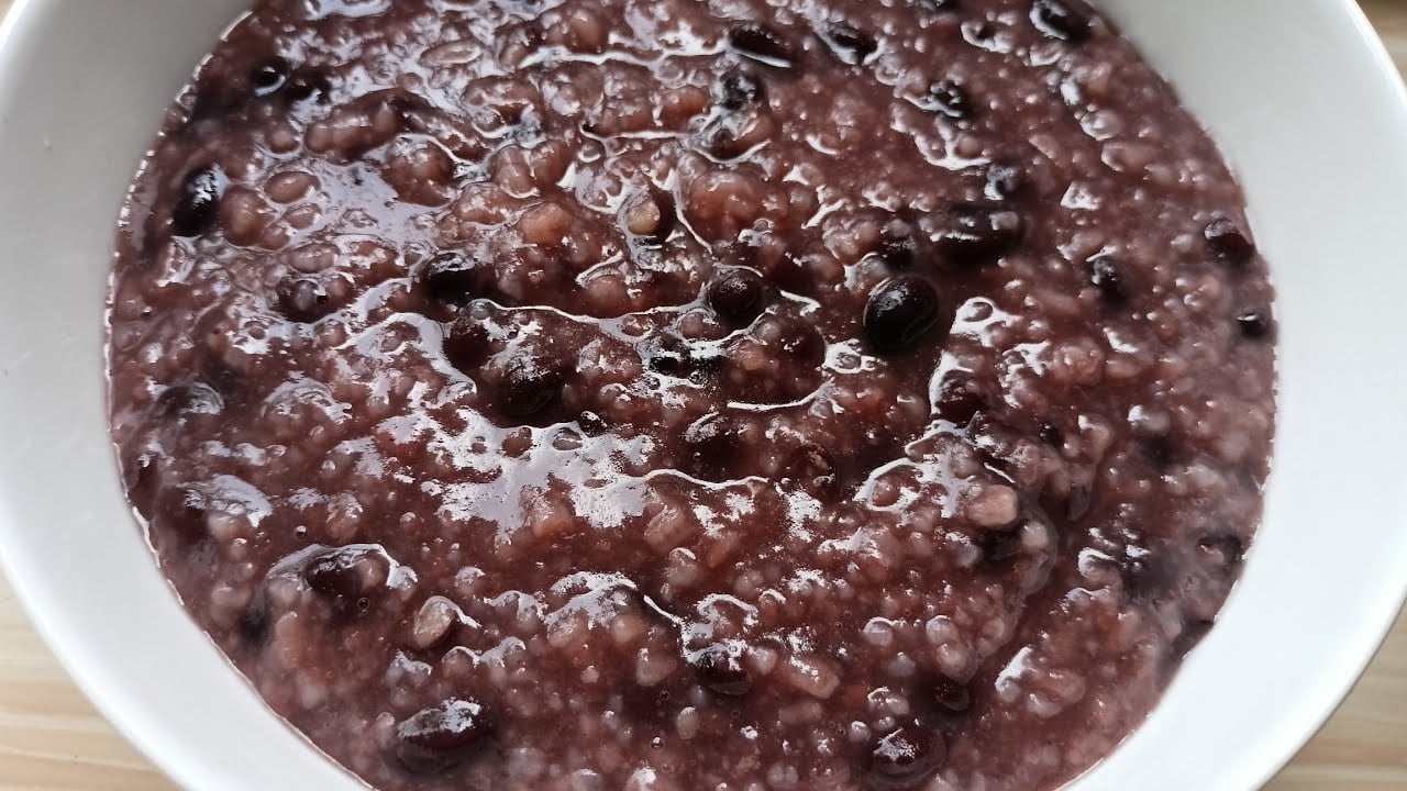 9 món ăn, bài thuốc tốt cho sức khỏe từ đậu đen- Ảnh 2.