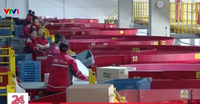 Thương mại điện tử Việt Nam: Từ “mua nhiều” sang “mua đúng”  - Ảnh 2.