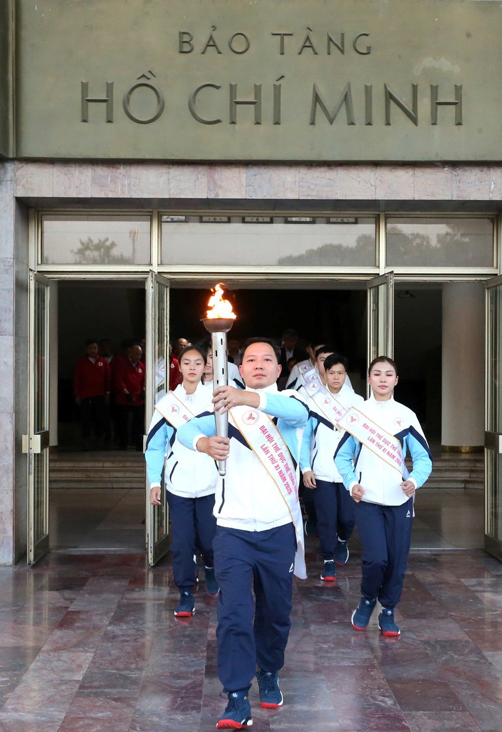 ទីក្រុងហាណូយបានប្រារព្ធពិធីដុតភ្លើងសម្រាប់មហោស្រពកីឡារាជធានីលើកទី ១១ - រូបថត ៧