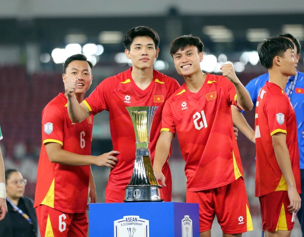 Chỉ trong 3 ngày, Minh Phúc sao mới nổi của U.23 Việt Nam ghi 2 bàn thắng đặc biệt quan trọng- Ảnh 3.