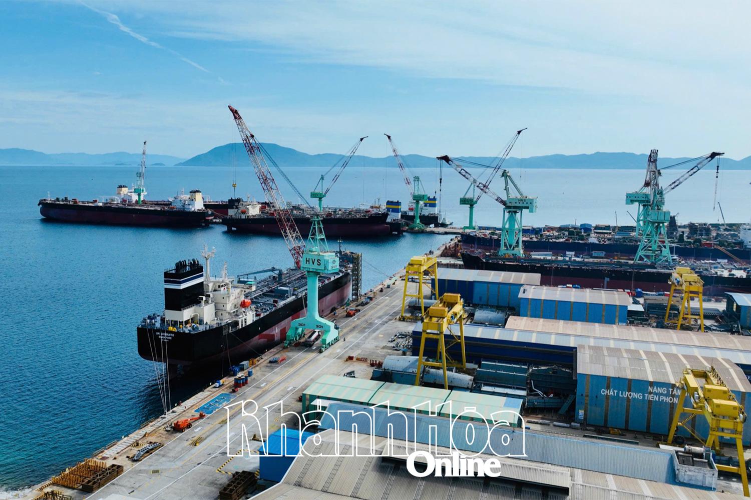 វិស័យផលិតកប៉ាល់ត្រូវបានគេរំពឹងថានឹងជួយបង្កើនការនាំចេញ។