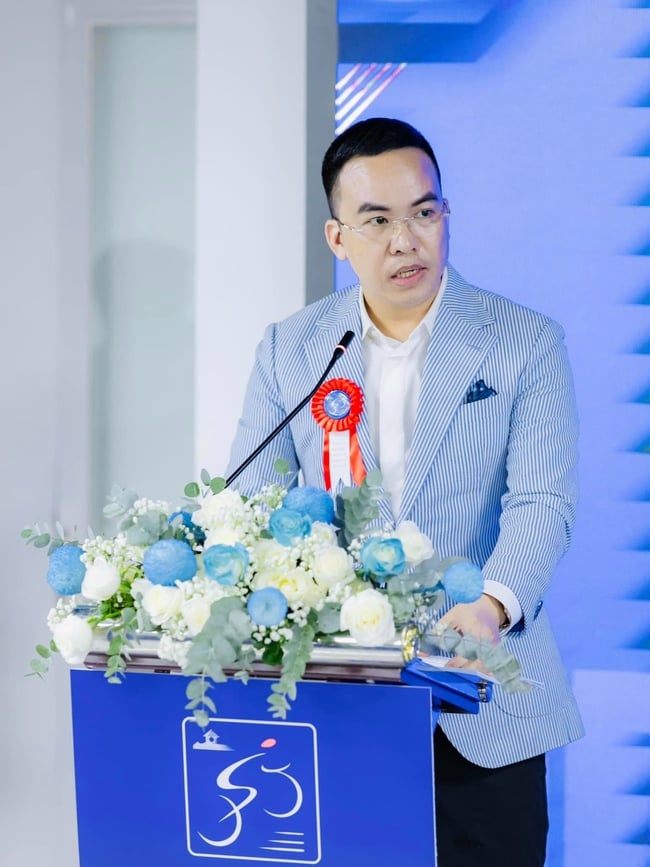 Doanh nhân Trần Việt Tân mong được gắn bó lâu dài với sự phát triển thể thao và tài năng trẻ TP.HCM - Ảnh 1.