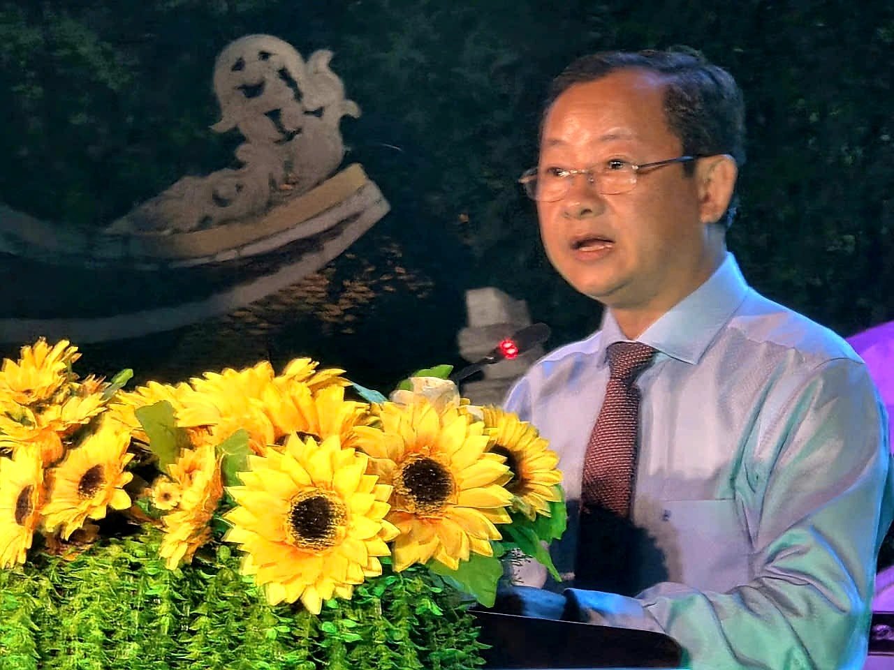 Herr Nguyen Quoc Thanh, chef för departementet för kultur, sport och turism i Ca Mau-provinsen, talade vid öppningsceremonin.
