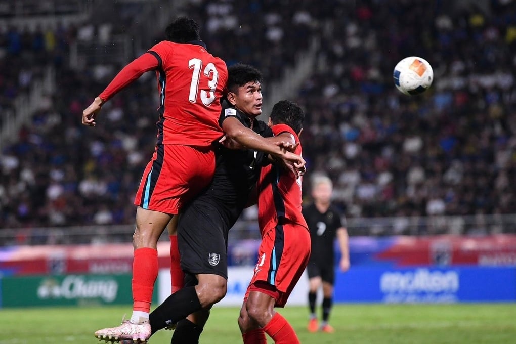 Збірна Таїланду захопливо перемагає Сінгапур у дебютний день тренера Хадсона - 1