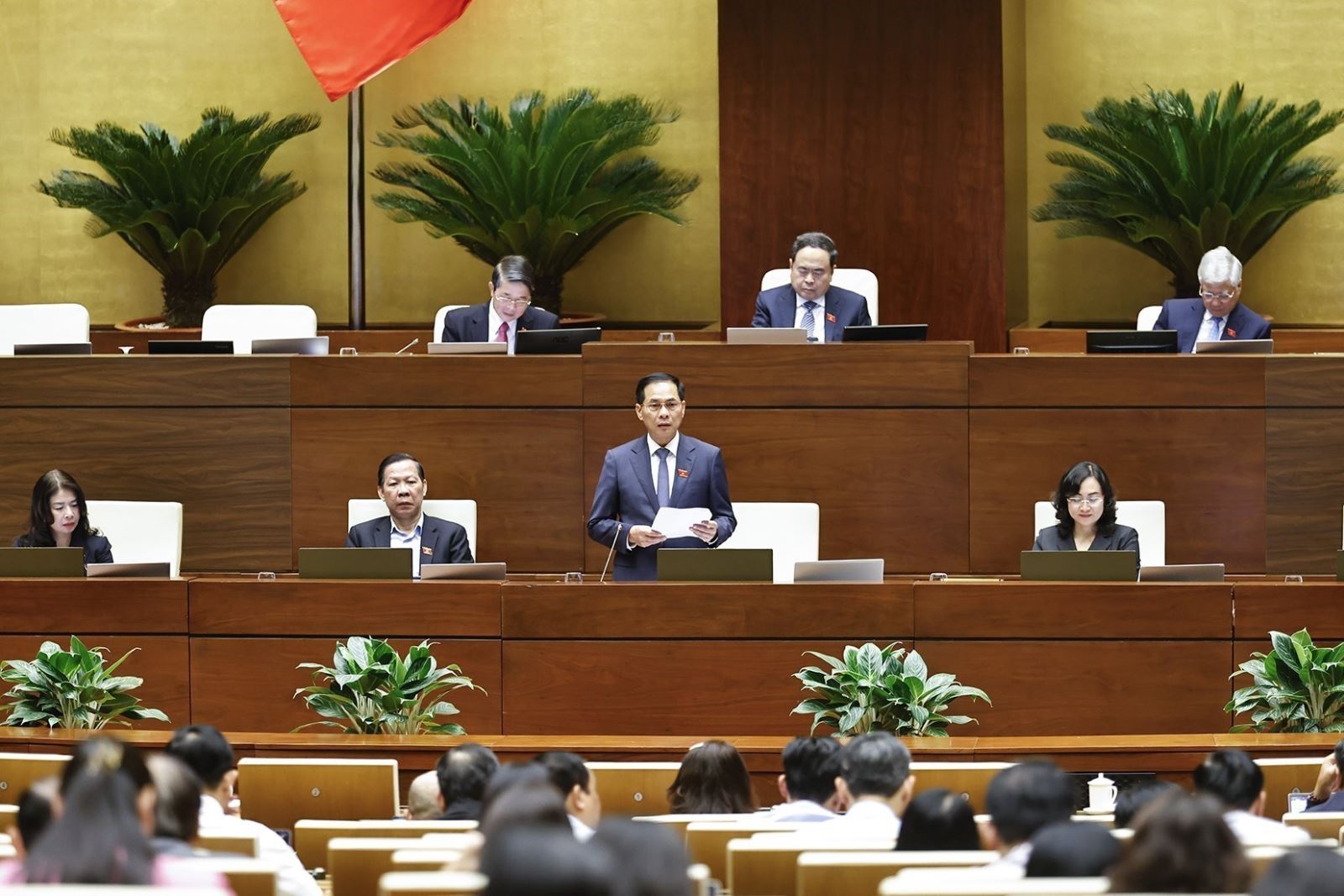 ছবির ক্যাপশন