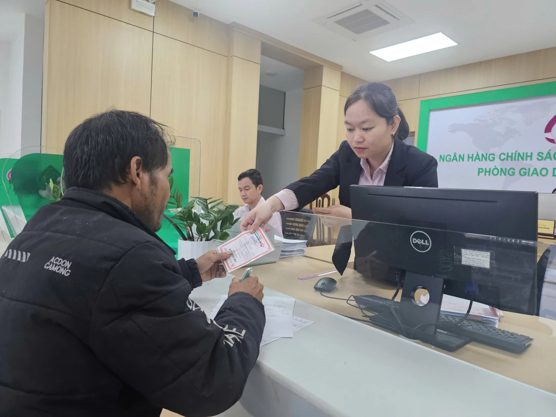 הון מהתקציב המקומי שהופקד באמצעות בנק המדיניות החברתית המחוזי מסייע לאנשים רבים לקבל הלוואות מועדפות - צילום: T.P