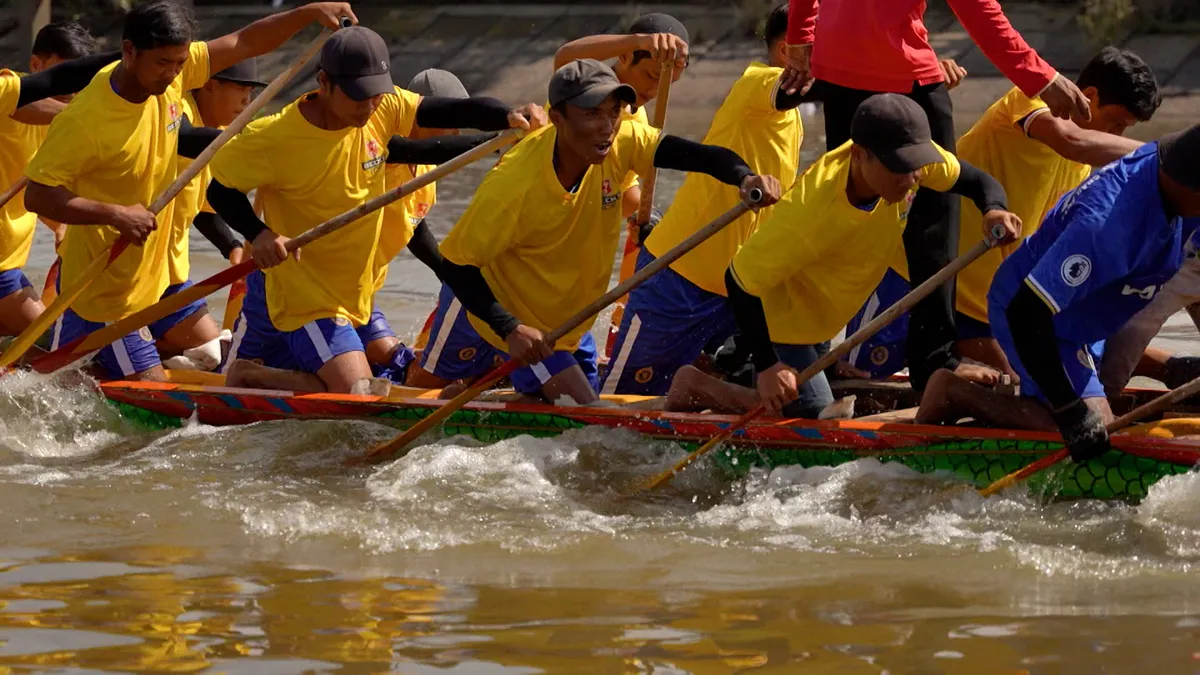 Ngày hội Đua Ghe Ngo - Dòng chảy di sản Khmer Nam Bộ qua bao thế hệ- Ảnh 15.
