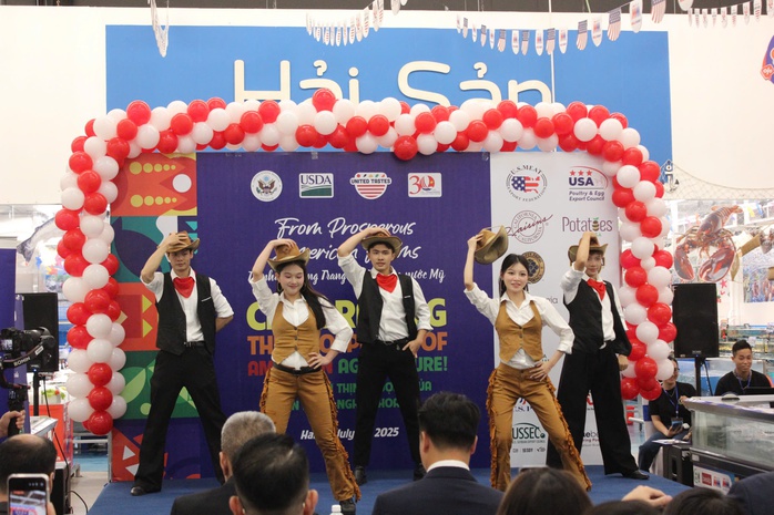 កសិផល និងអាហាររបស់អាមេរិក “ទឹកជំនន់” ចូលទីផ្សារវៀតណាម - រូបថត ៤. Nông sản, thực phẩm Mỹ