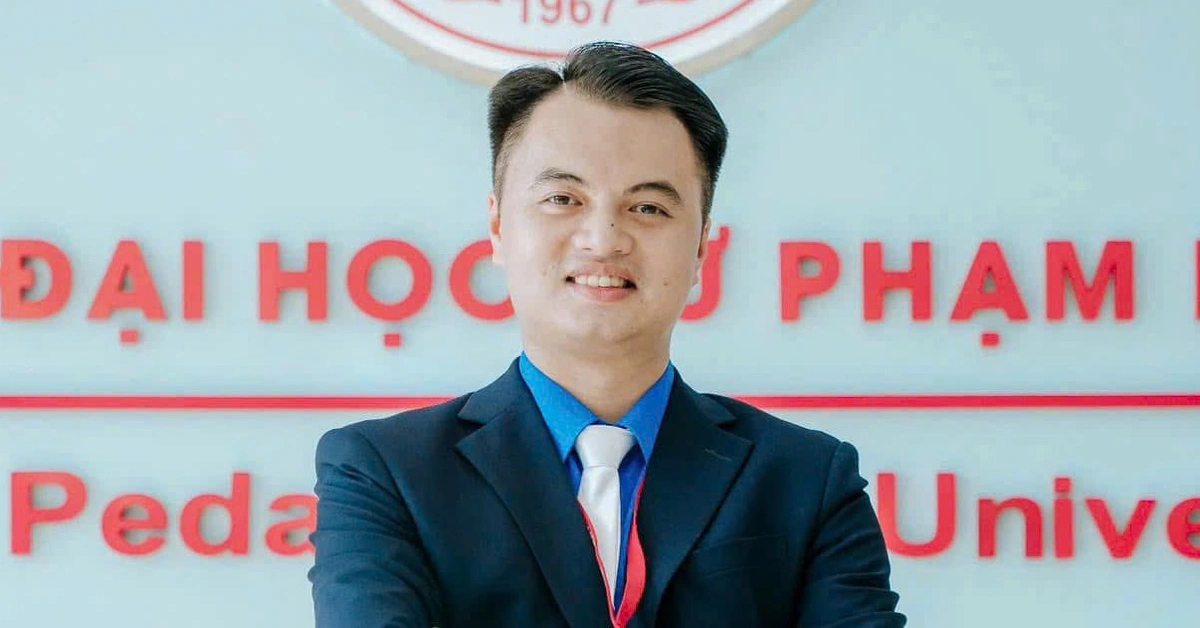 Thủ khoa trường sư phạm từng học đại học 10 năm