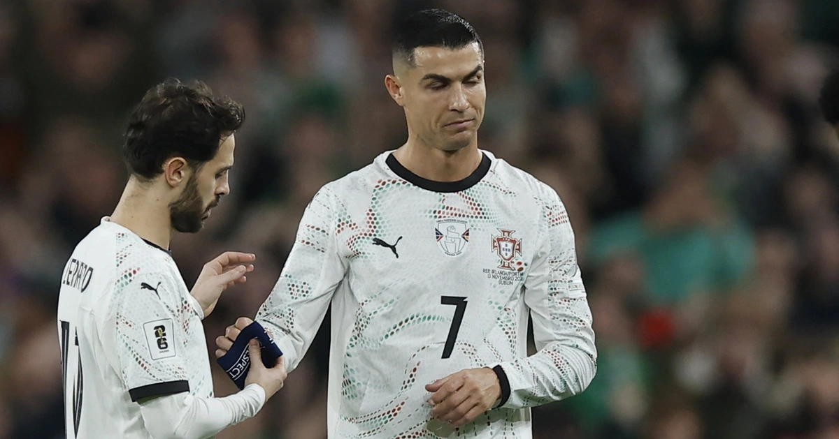 HLV tuyển CH Ireland: 'Ronaldo quá ngớ ngẩn'