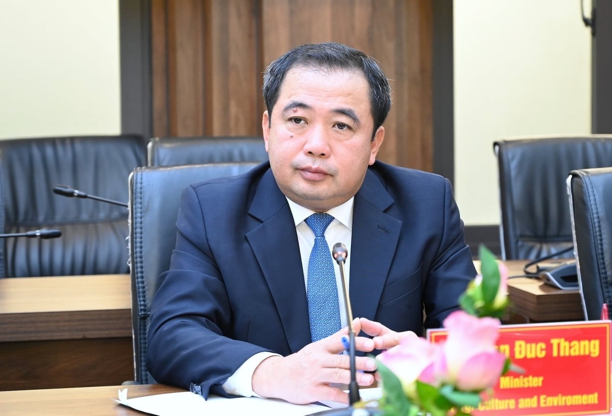 Bộ trưởng Trần Đức Thắng tại cuộc họp với Đại sứ Malaysia tại Việt Nam. Ảnh: Kiều Chi.