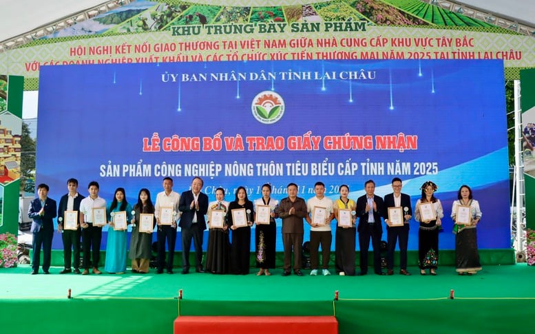 Khai mạc Ngày hội sản phẩm vùng đồng bào dân tộc thiểu số và miền núi phía Bắc- Ảnh 2.