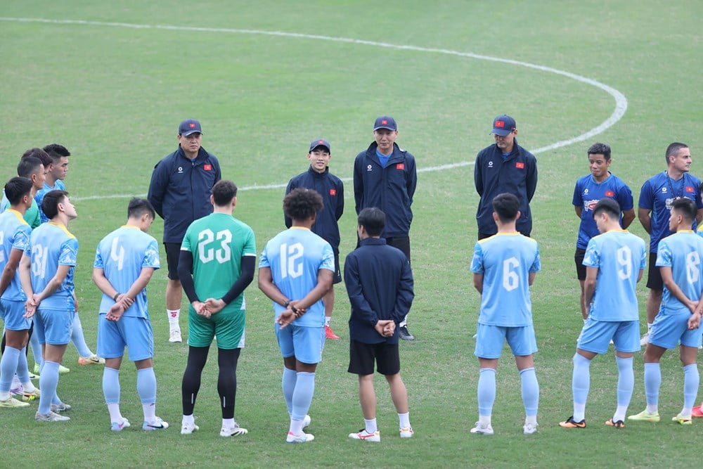 安定の杖、勝利を目指す - 写真1