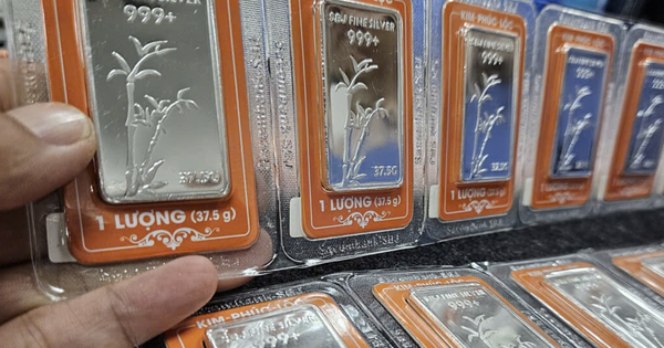 Giá bạc hôm nay 14-11: Duy trì mốc cao, mỗi kg bạc vượt 56 triệu đồng