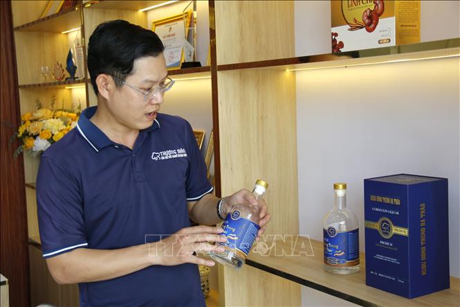 ছবির ক্যাপশন