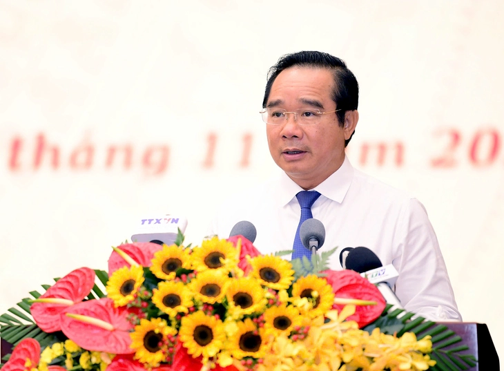 Ba giám đốc sở: Nông nghiệp và Môi trường, Xây dựng, Du lịch được giới thiệu bầu ủy viên UBND TP.HCM - Ảnh 1.