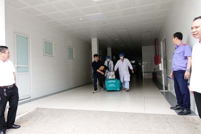 24-timmars kapplöpning för att hämta och transplantera organ från den första hjärndöda donatorn i Mekongdeltat - Foto 3.