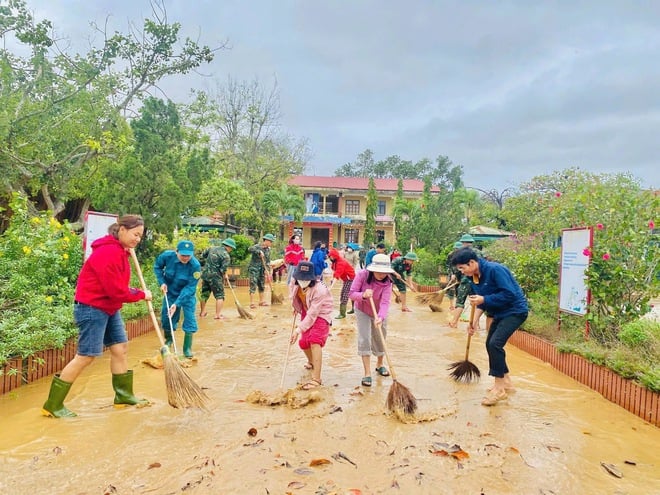 Ngành y tế Quảng Trị phòng chống dịch bệnh sau mưa lũ- Ảnh 2.
