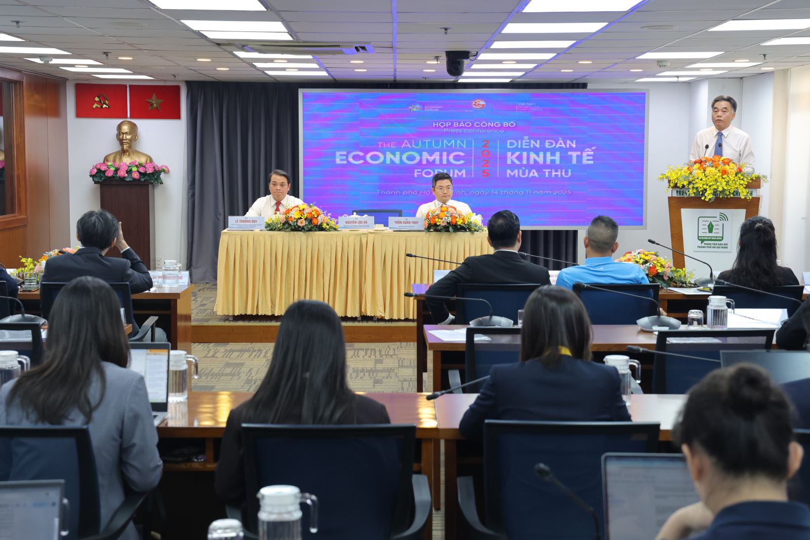 ចំណងជើងរូបថត