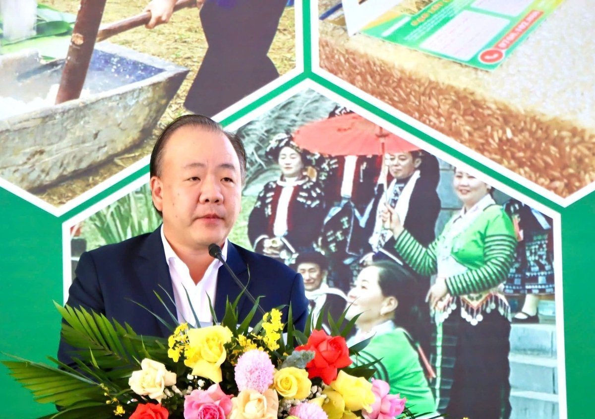 Ông Trần Hữu Linh, Cục trưởng Cục Quản lý và Phát triển thị trường trong nước phát biểu khai mạc. Ảnh: Cục Quản lý và PT thị trường trong nước.