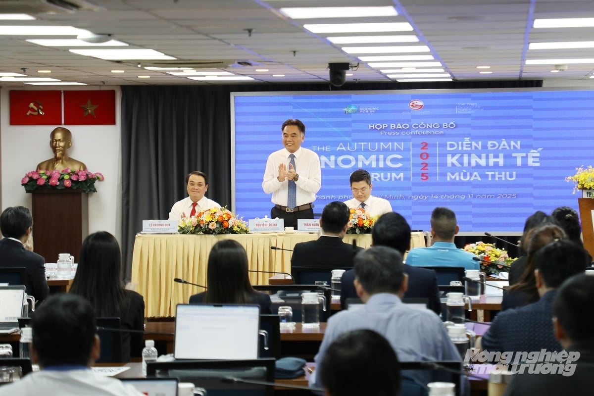 De persconferentie ter aankondiging van het Herfst Economisch Forum 2025 vond plaats in het perscentrum van Ho Chi Minhstad. Foto: Nguyen Thuy. Buổi họp báo công bố sự kiện Diễn đàn Kinh tế mùa thu 2025 diễn ra tại Trung tâm Báo chí TP.HCM. Ảnh: Nguyễn Thủy.