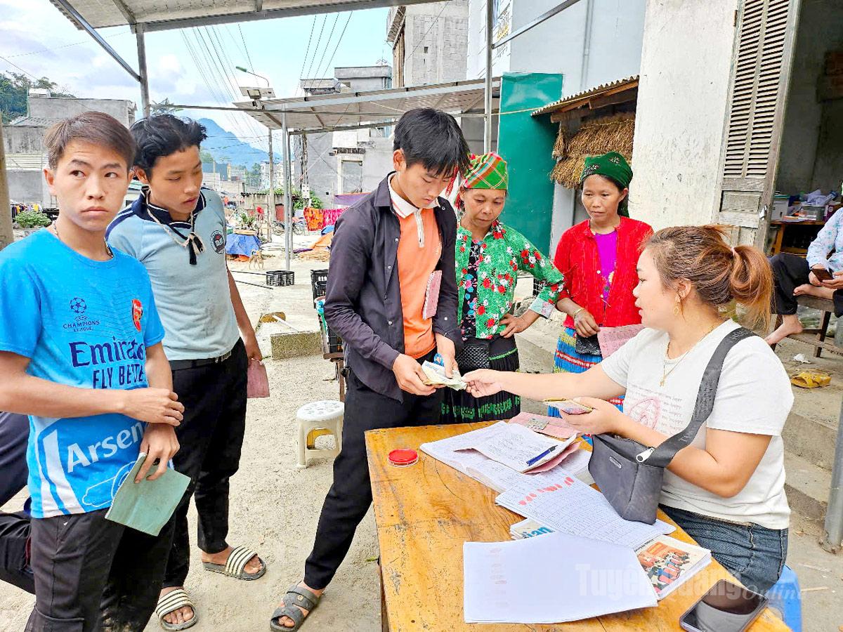 ការបង់ថ្លៃសេវាបរិស្ថានព្រៃឈើនៅឃុំសឺនវី។