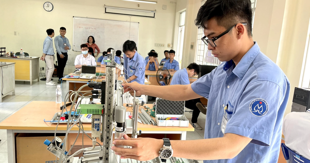 Xu hướng nghề nghiệp TP.HCM trong 5 năm tới: Ngành nào lên ngôi, nghề nào tụt hậu?