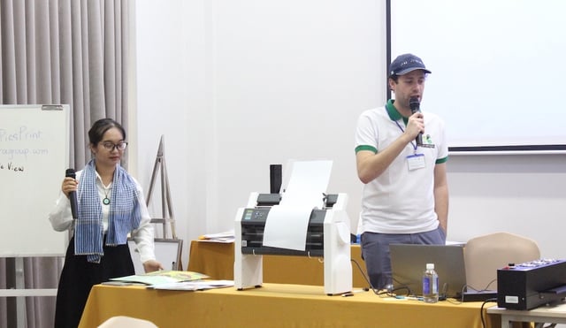 Gần 2 triệu người khiếm thị, suy giảm thị lực, chưa đến 1% sách chữ nổi Braille - Ảnh 2.