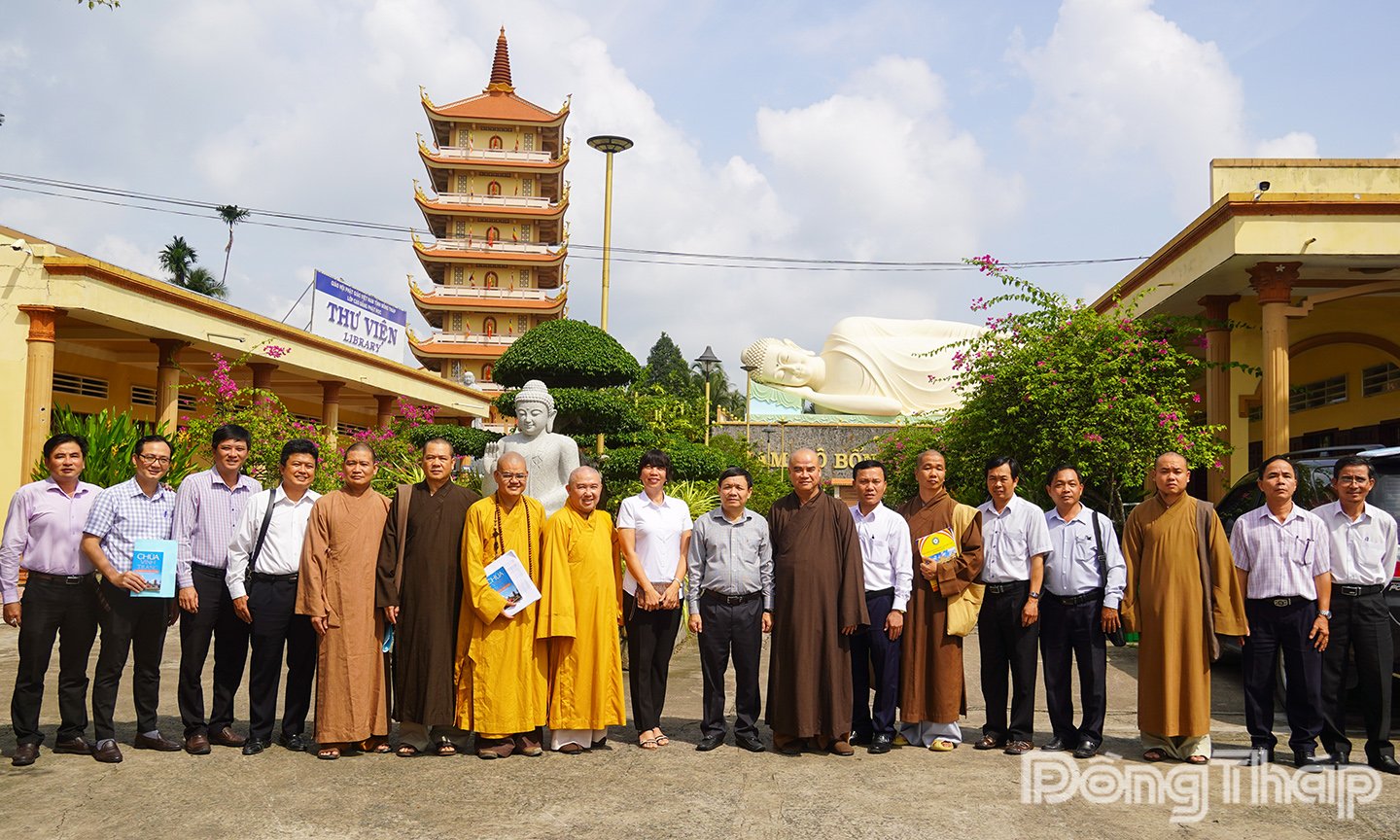 Lãnh đạo tỉnh Đồng Tháp thăm, làm việc với Ban Trị sự Giáo hội Phật giáo tỉnh
