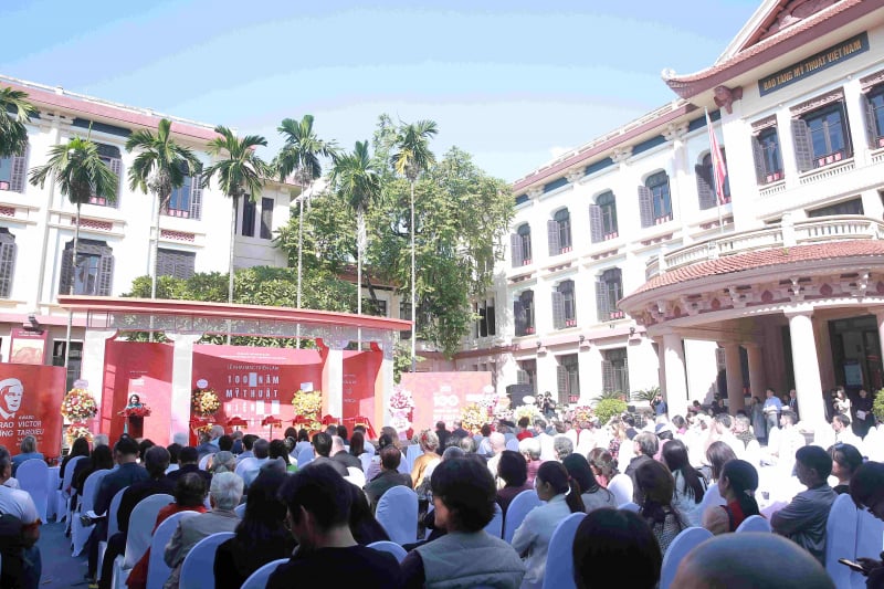 ງານວາງສະແດງ 150 ວຽກງານຂອງຄູອາຈານ ແລະ ນັກສຶກສາວິທະຍາໄລວິຈິດສິນອິນດູຈີນ - ວິທະຍາໄລວິຈິດສິນຫວຽດນາມ -0