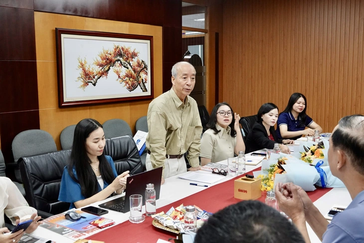 Hơn 2.000 sinh viên Trường đại học Nguyễn Tất Thành học thực hành tại báo Tuổi Trẻ - Ảnh 1.