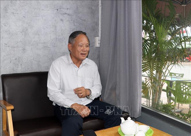 ຄຳບັນຍາຍຮູບ