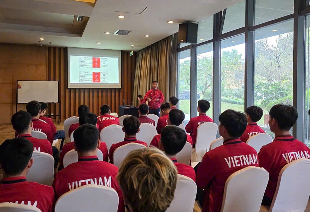 U22 វៀតណាម​ជួប​យុទ្ធសាស្ត្រ​មុន​ប្រកួត​ជាមួយ​អ៊ូសបេគីស្ថាន - រូបថត ១