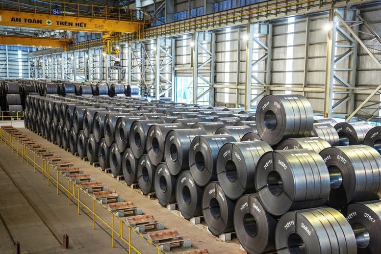 Hòa Phát - Doanh nghiệp sản xuất duy nhất lọt TOP 10 Doanh nghiệp lớn nhất Việt Nam- Ảnh 1.