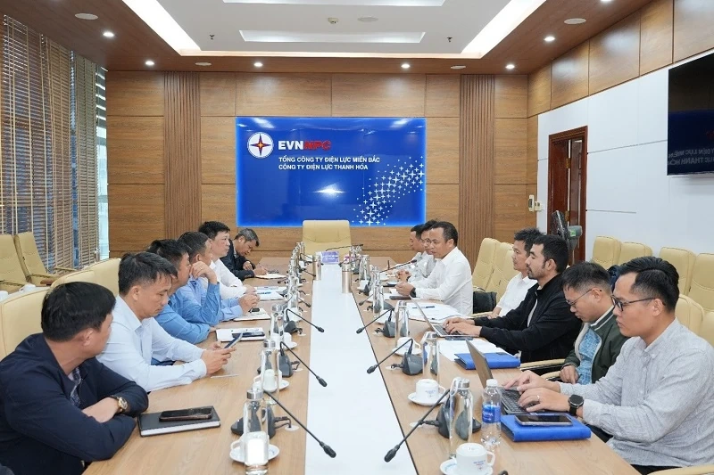 השלם בדחיפות את תרשים הכיבוי של הקו השלישי לאחר תחנת המשנה 220kV באזור הכלכלי נג'י סון.