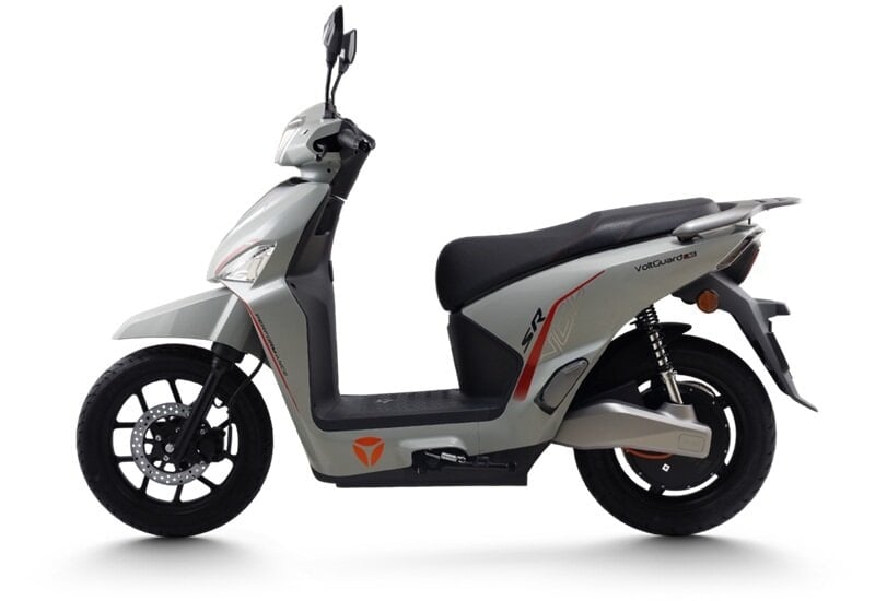 A motocicleta elétrica Yadea Voltguard U50 é potente e excepcional, com bateria de alta qualidade.