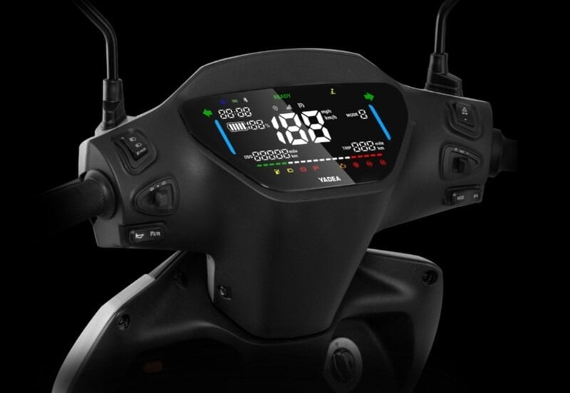 A motocicleta elétrica Yadea Voltguard U50 é potente e excepcional, com bateria de alta qualidade.