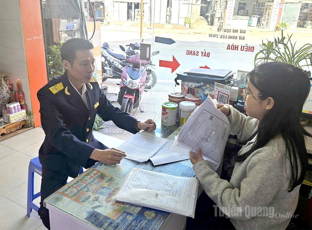 សកម្មភាពឃោសនាតាមទូរសព្ទដៃ គួបផ្សំនឹងការគាំទ្រយ៉ាងជិតស្និទ្ធបានចូលរួមចំណែកក្នុងការជួយគ្រួសារធុរកិច្ចឱ្យយល់អំពីគោលការណ៍នេះបានត្រឹមត្រូវ។