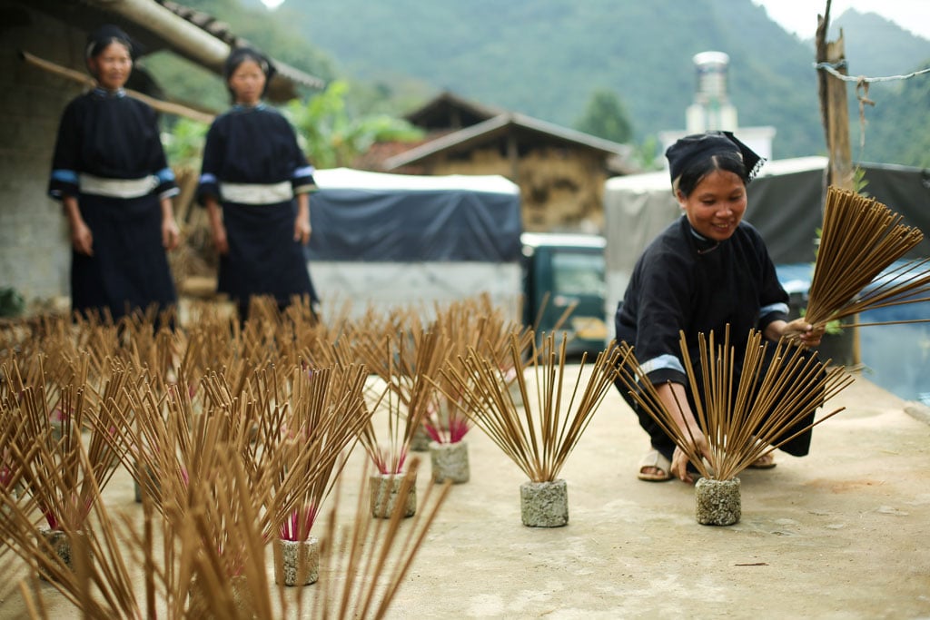 Ανακαλύψτε το εκατονταετές χωριό παρασκευής θυμιάματος του λαού Νουνγκ8