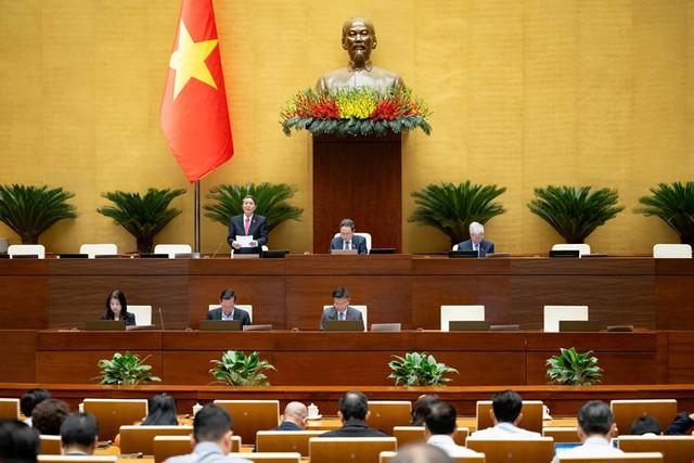 Quốc hội giao Chính phủ chủ động sử dụng nguồn tích lũy cải cách tiền lương để thực hiện chế độ tiền lương, phụ cấp, thu nhập- Ảnh 1.