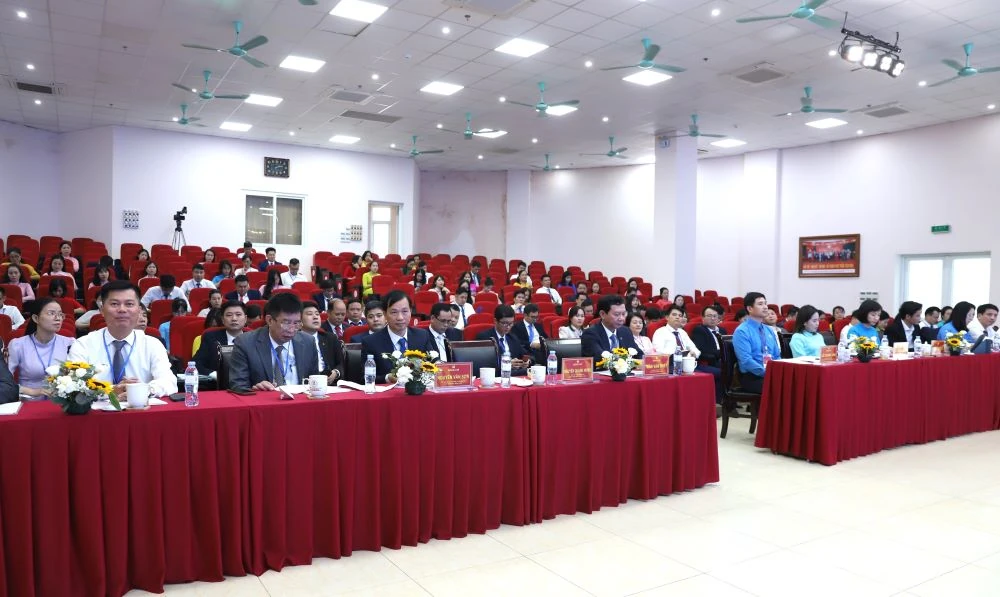 សមាជគណៈប្រតិភូនៃសហជីពពាណិជ្ជកម្មមន្ទីរពេទ្យ Oncology ខេត្ត Thanh Hoa អាណត្តិ 2025-2030