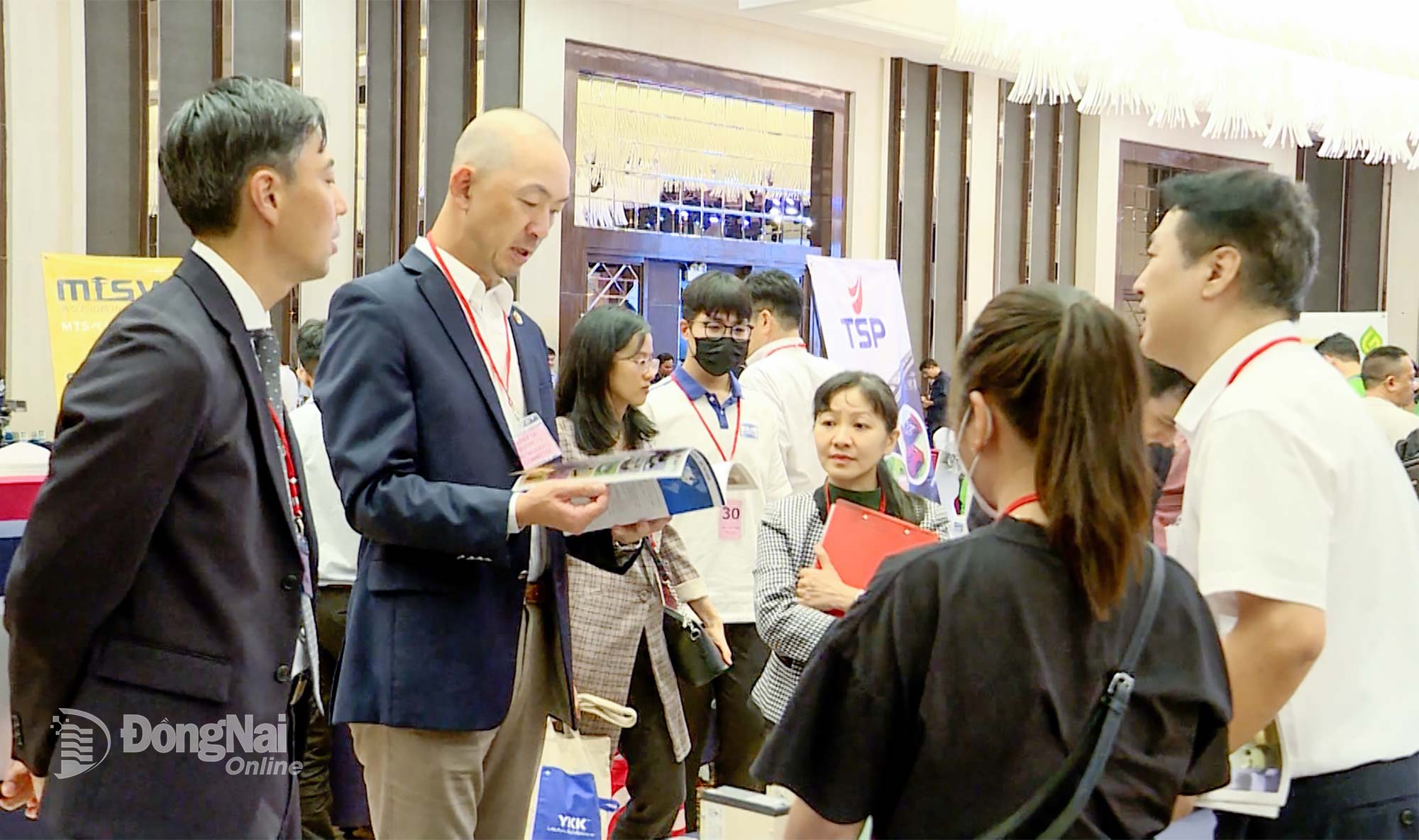 Las empresas japonesas están interesadas en conocer a las empresas vietnamitas en la Conferencia de Comercio Vietnam-Japón 2024. Foto: Hien Vuong