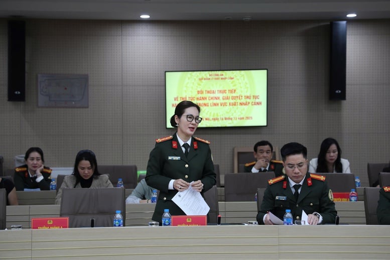 Đẩy mạnh chuyển đổi số xuất nhập cảnh: Không còn cảnh người dân xếp hàng làm hộ chiếu- Ảnh 2.