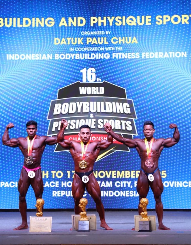 Nóng: 'Kiến càng' Phạm Văn Mách vô địch thể hình thế giới ở tuổi 49- Ảnh 1.