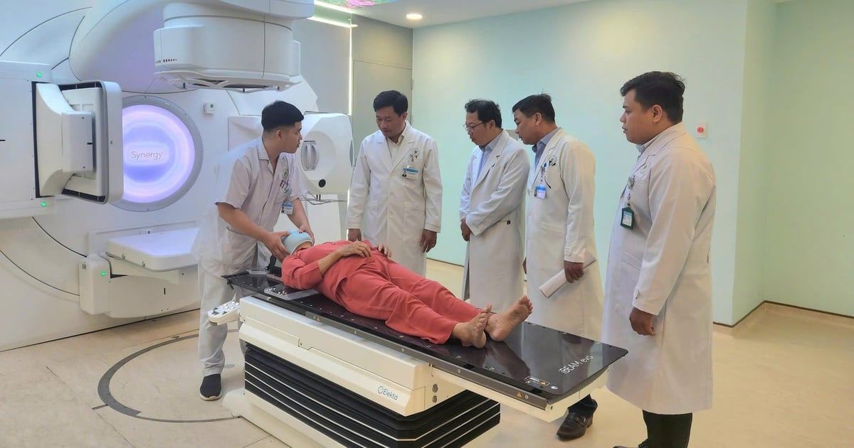 Bệnh viện đa khoa Vĩnh Long phát tia xạ trị đầu tiên