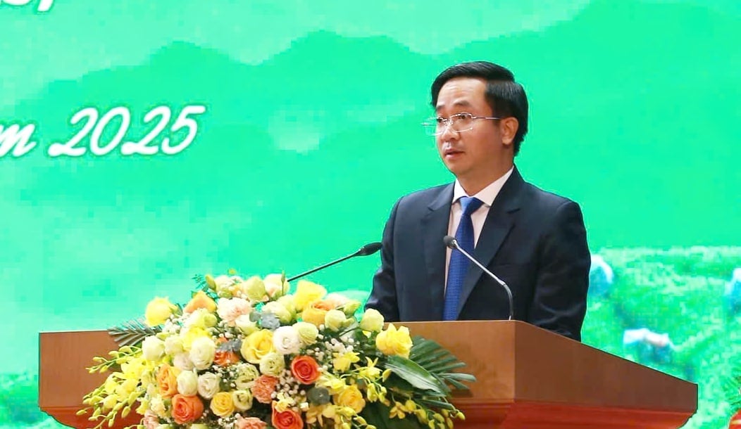 Ông Trần Minh Sáng, Giám đốc Sở Nông nghiệp và Môi trường tỉnh Lào Cai, phát biểu tại lễ kỷ niệm. Ảnh: Thanh Ngà.