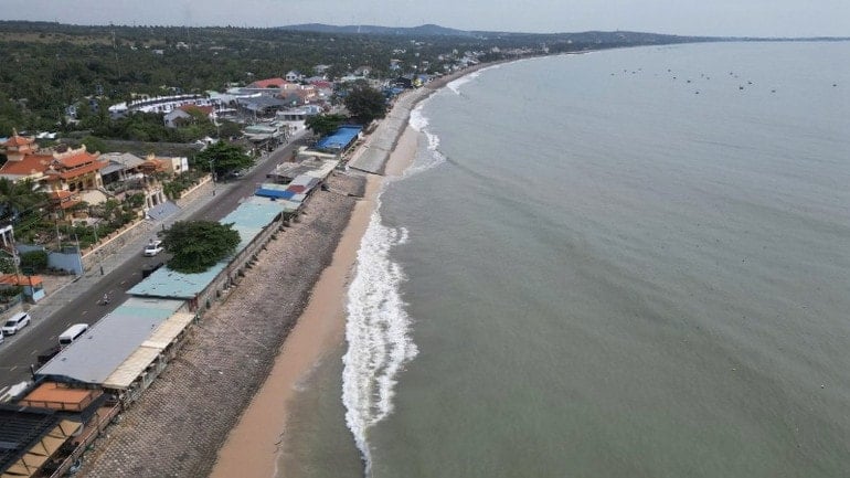 Пляж на улице Нгуен Динь Чиеу (район Муйне). 2ece70d46110ed4eb401-4993.jpg